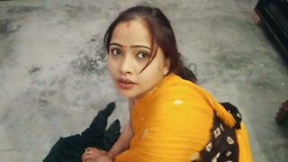 Kaamwali Bai ko akela pakar Malik ne chod dala Utter Video