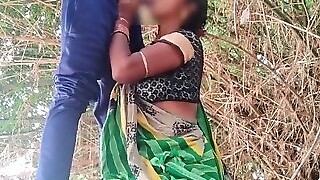 Indian Sexy Desi Bhabhi Ko Jungle Me Chudai