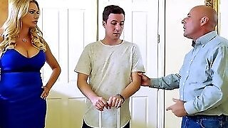 Smokin' Hot Housewife Getting Penetrated Strict There In The Cook-room