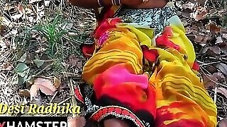 Desi Indian Outside Great Jug Aunty Displaying Great Culo Great Bod Hindi Pornography Vid